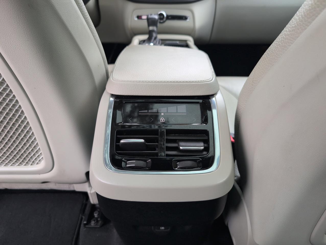 2021 Volvo XC90 Momentum San Antonio TX