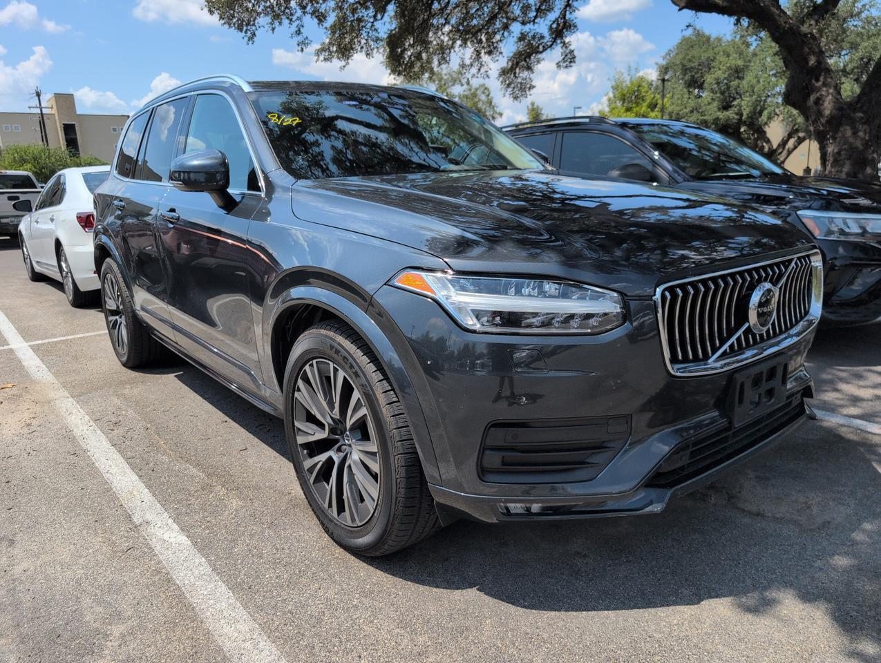 2021 Volvo XC90 Momentum