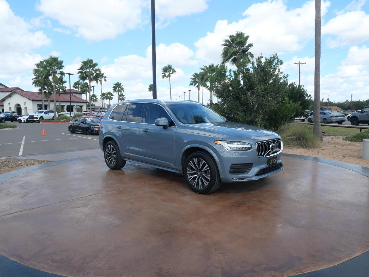 2021 Volvo XC90 Momentum