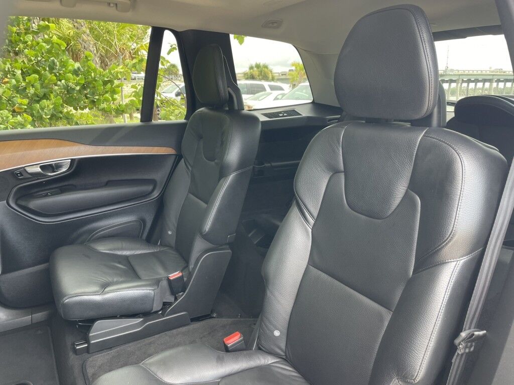 2021 Volvo XC90 Momentum Sarasota FL