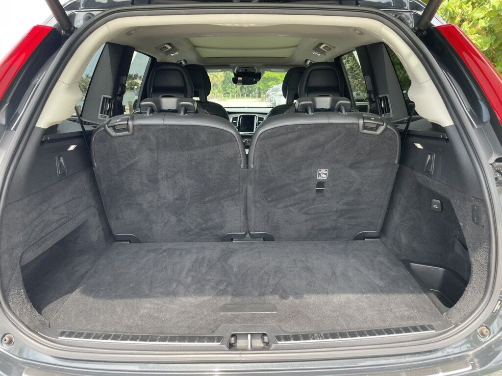 2021 Volvo XC90 Momentum Sarasota FL