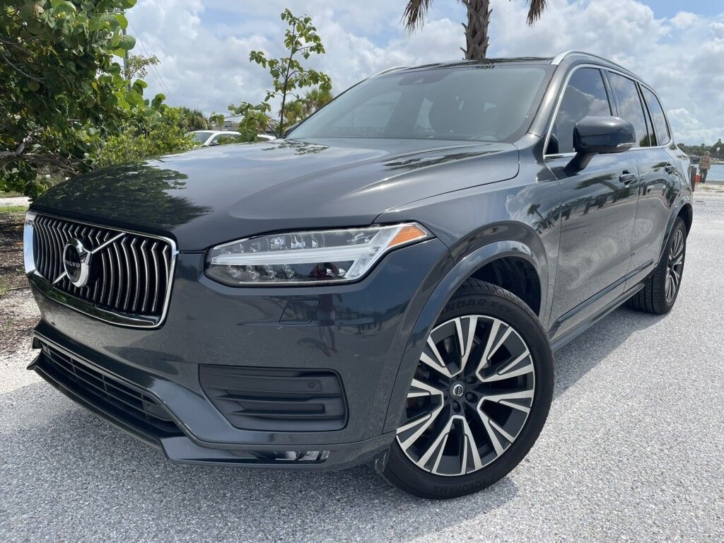 2021 Volvo XC90 Momentum