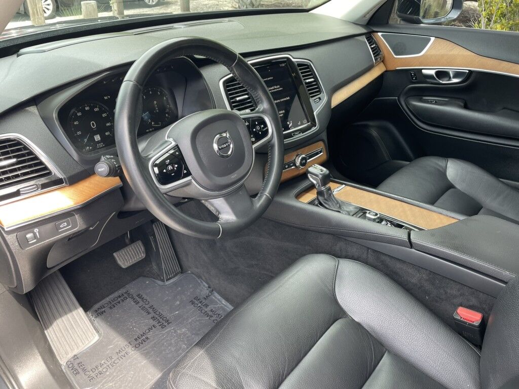 2021 Volvo XC90 Momentum Sarasota FL
