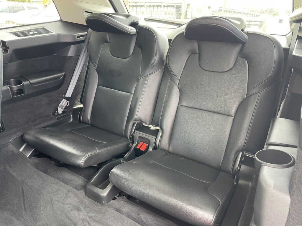 2021 Volvo XC90 Momentum Sarasota FL