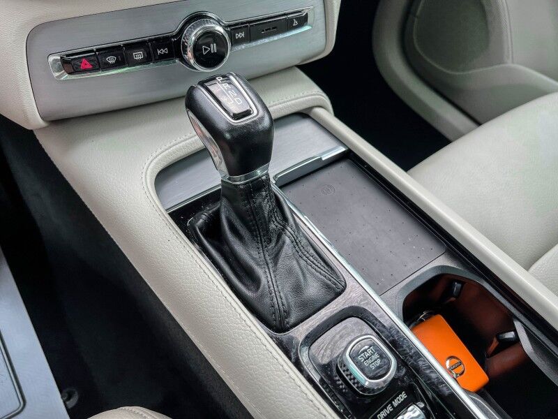 2021 Volvo XC90 Momentum Wilmington NC