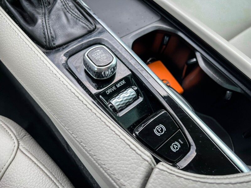 2021 Volvo XC90 Momentum Wilmington NC