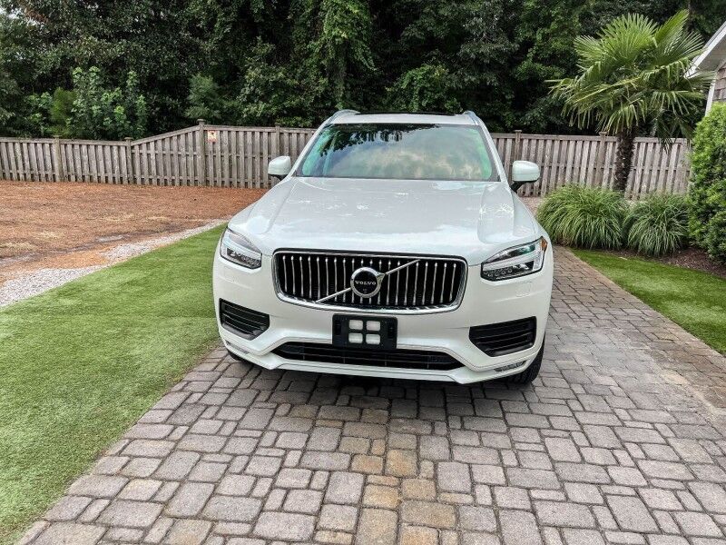 2021 Volvo XC90 Momentum