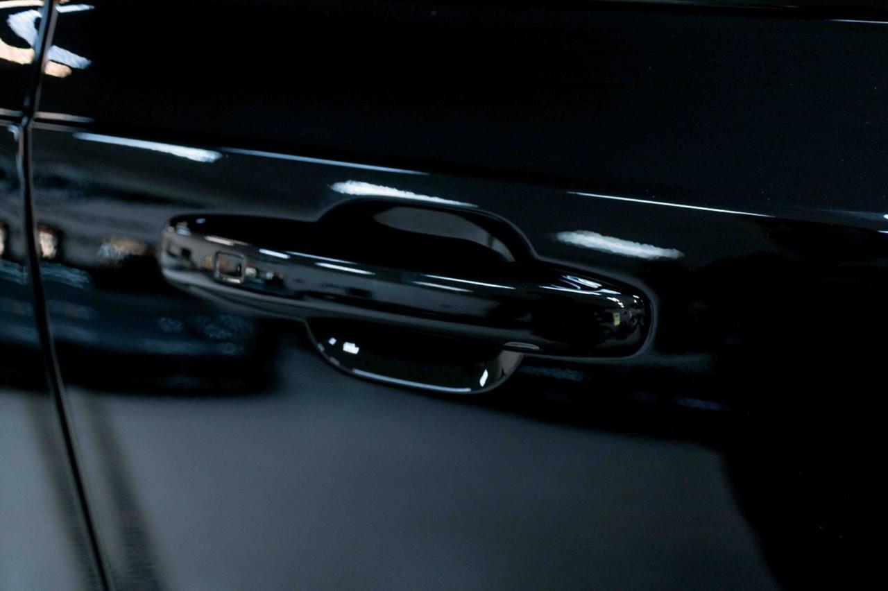 2021 Volvo XC90 R-Design photo 22