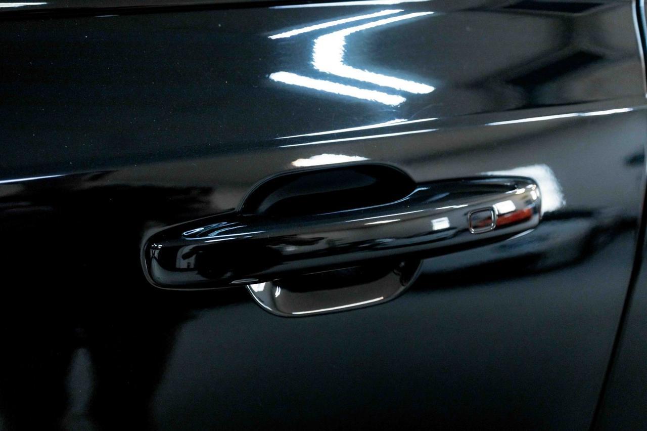 2021 Volvo XC90 R-Design photo 21
