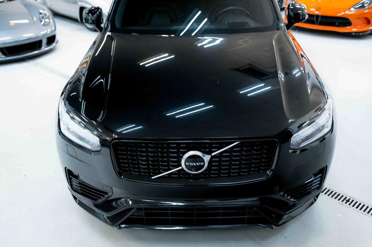 2021 Volvo XC90 R-Design photo 18