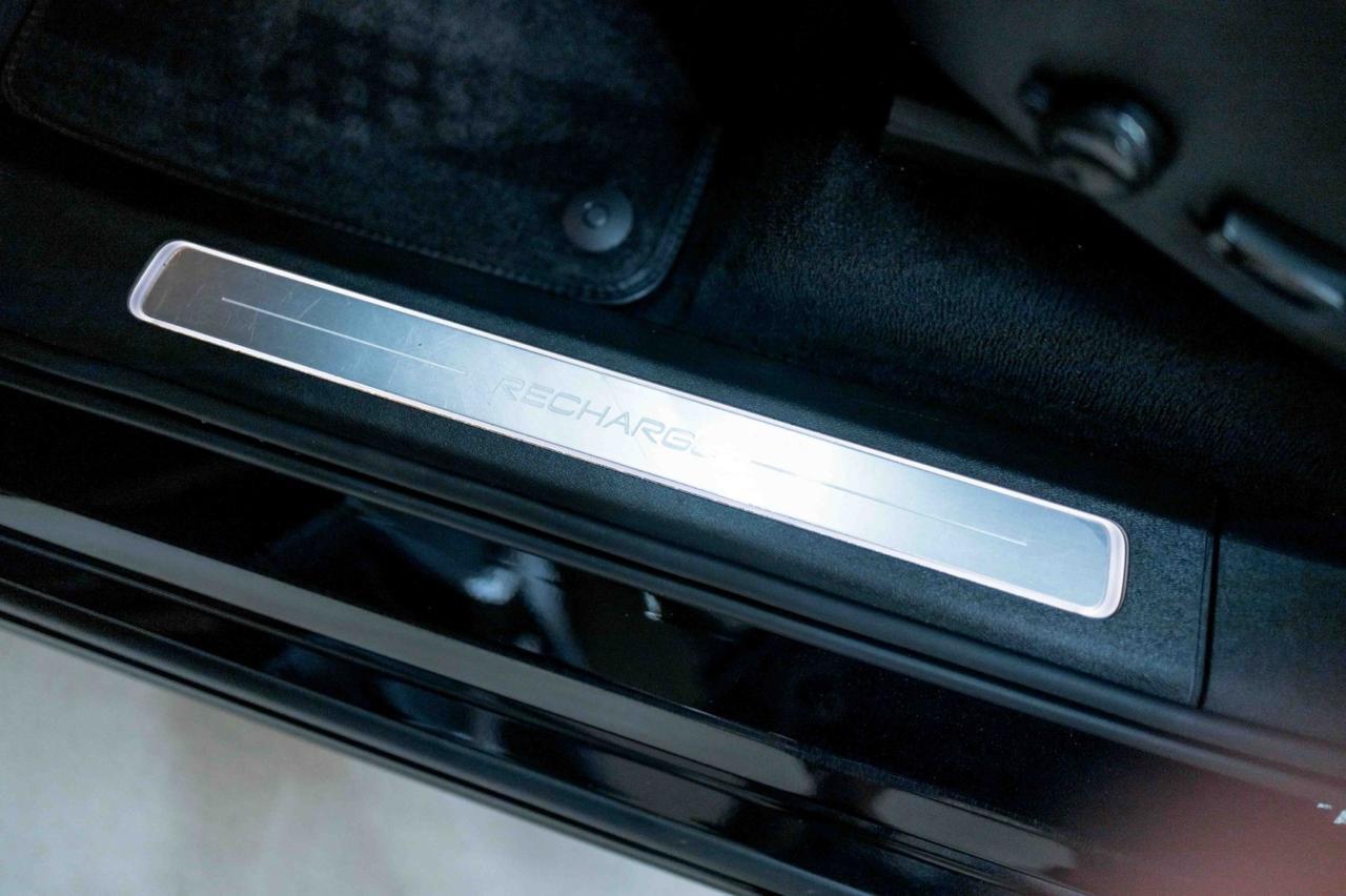 2021 Volvo XC90 R-Design photo 36