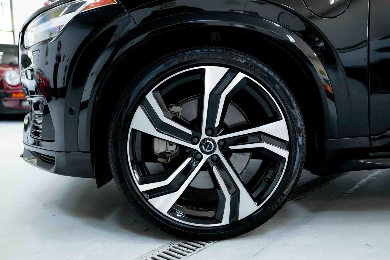2021 Volvo XC90 R-Design photo 32