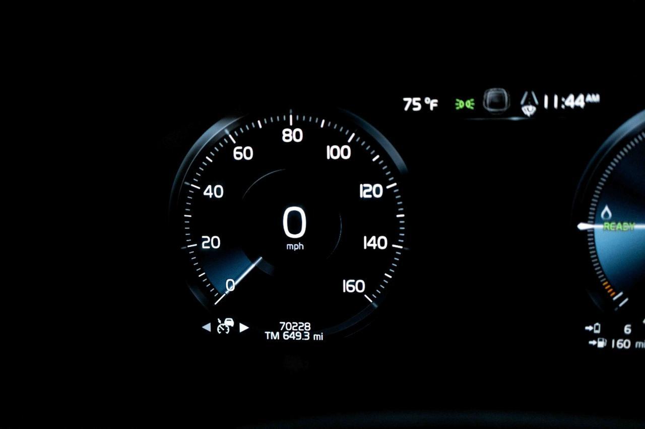2021 Volvo XC90 R-Design photo 57
