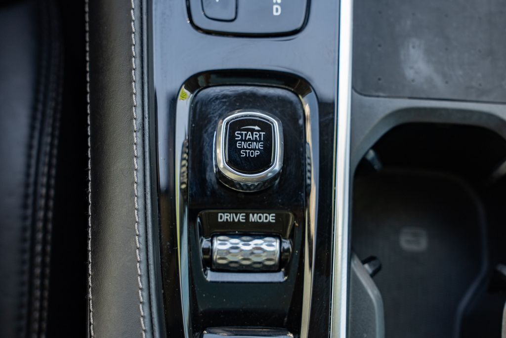 2021 Volvo XC90 Recharge Plug-In Hybrid T8 Inscription 6 Passenger Beaverton OR