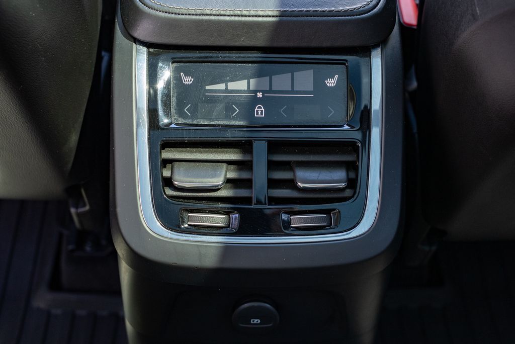 2021 Volvo XC90 Recharge Plug-In Hybrid T8 Inscription 6 Passenger Beaverton OR