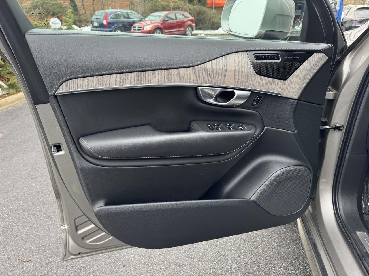 2021 Volvo XC90 Recharge Plug-In Hybrid T8 Inscription 7 Passenger Alexandria VA