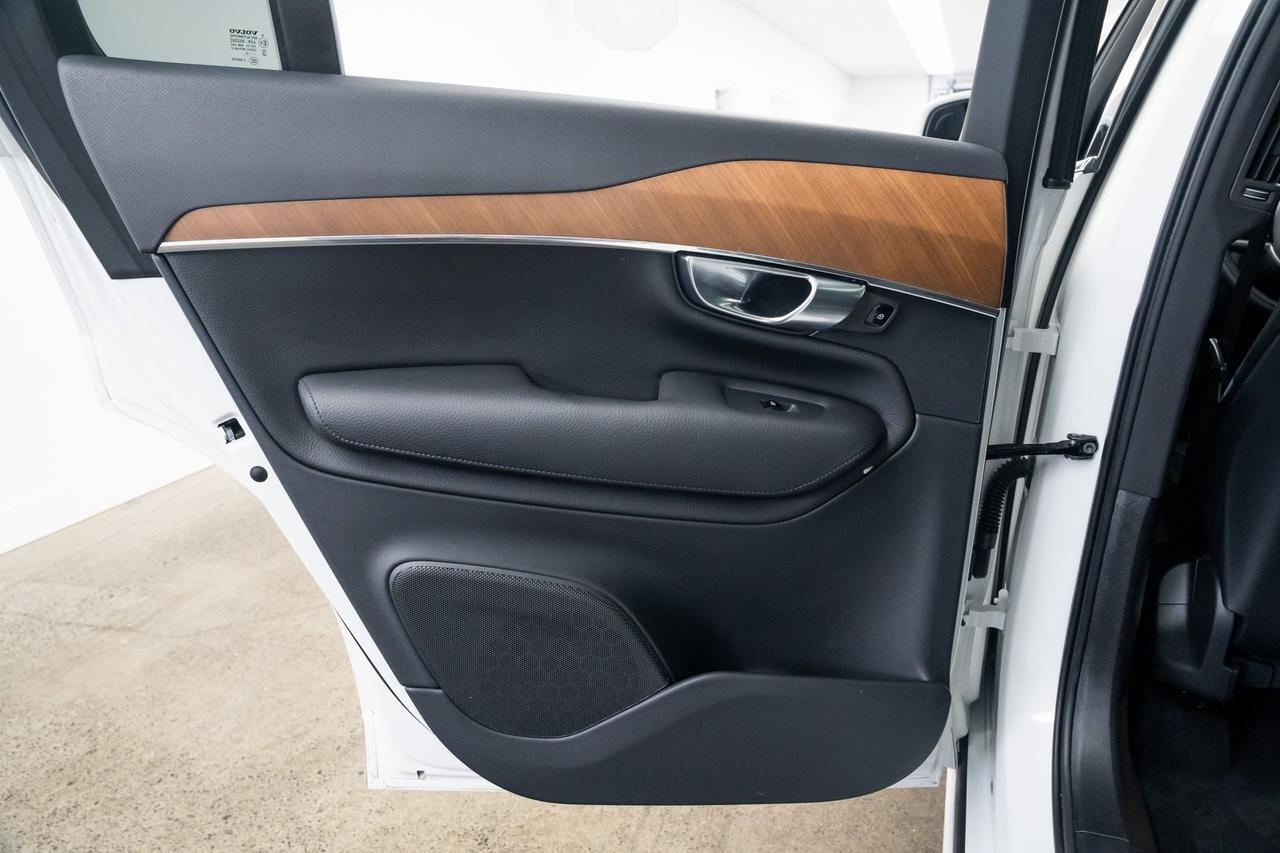 2021 Volvo XC90 Recharge Plug-In Hybrid T8 Inscription Expression 7 Passenger Advanced Package Climate Package Portland OR