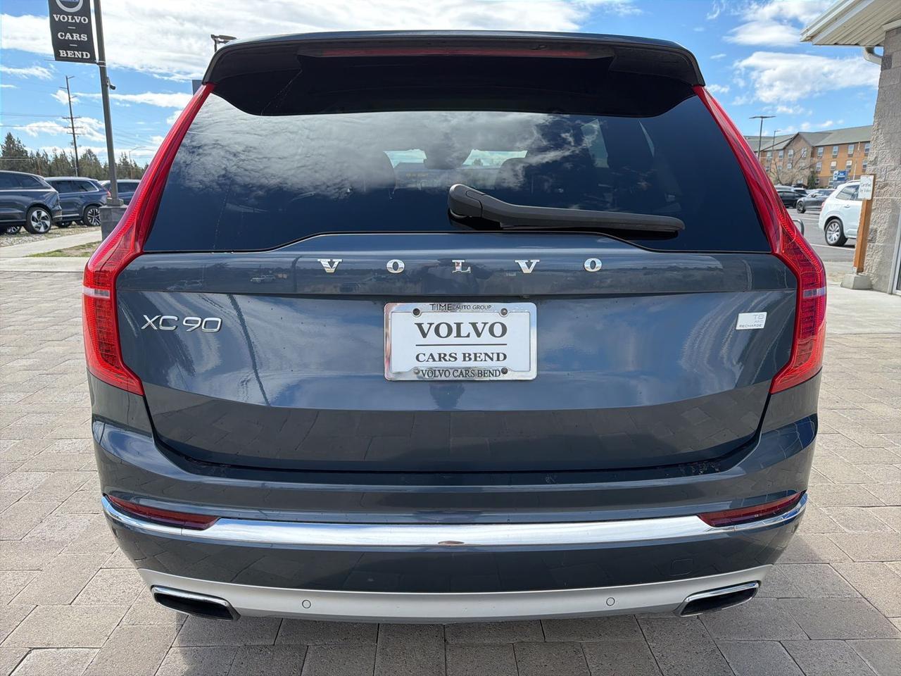 2021 Volvo XC90 Recharge Plug-In Hybrid T8 Inscription Expression 7 Passenger Bend OR