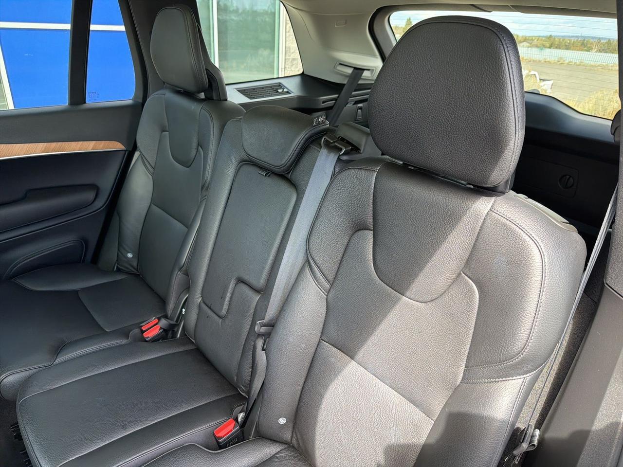 2021 Volvo XC90 Recharge Plug-In Hybrid T8 Inscription Expression 7 Passenger Bend OR