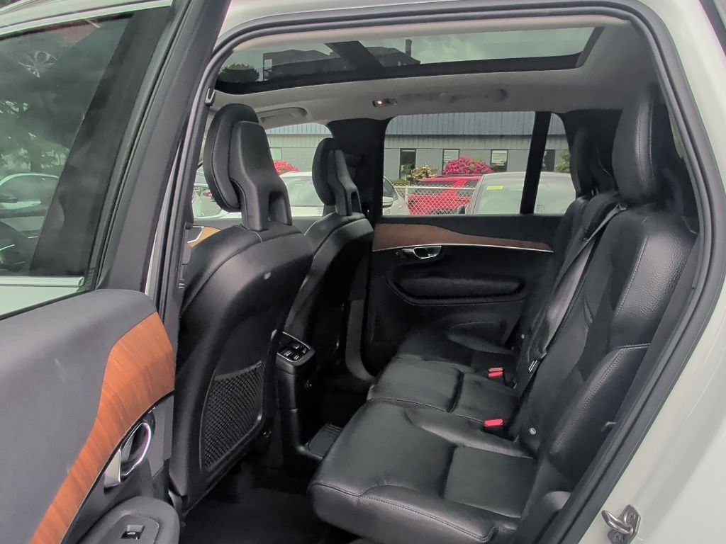 2021 Volvo XC90 Recharge Plug-In Hybrid T8 Inscription Expression 7 Passenger Worcester MA