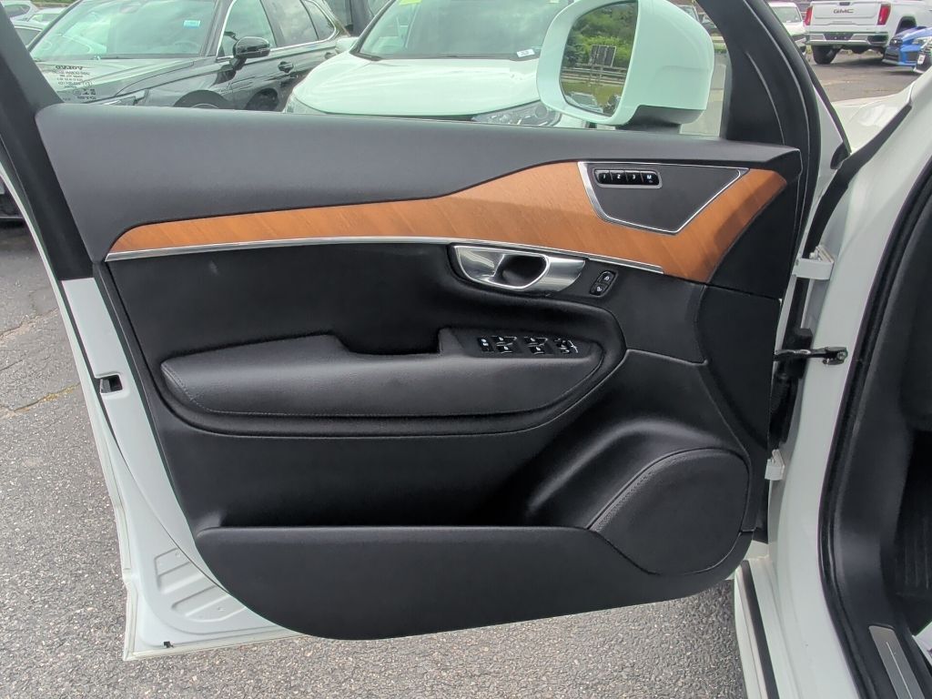 2021 Volvo XC90 Recharge Plug-In Hybrid T8 Inscription Expression 7 Passenger Worcester MA