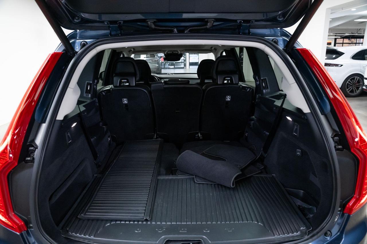 2021 Volvo XC90 T5 Momentum 1 Owner 3rd Row Seats Adaptive Cruise Portland OR