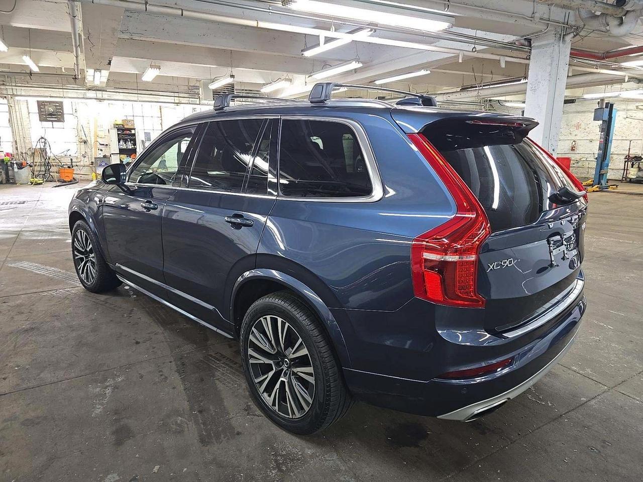 2021 Volvo XC90 T5 Momentum 3rd Row Seats Adaptive Cruise Portland OR