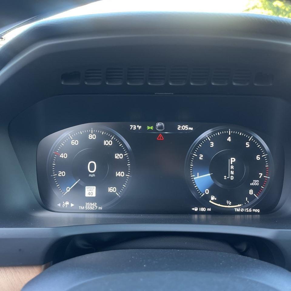 2021 Volvo XC90 T5 Momentum Adaptive Cruise Harman Kardon Sound Portland OR