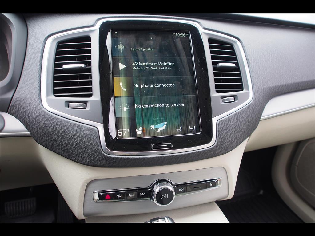 2021 Volvo XC90 T5 Momentum