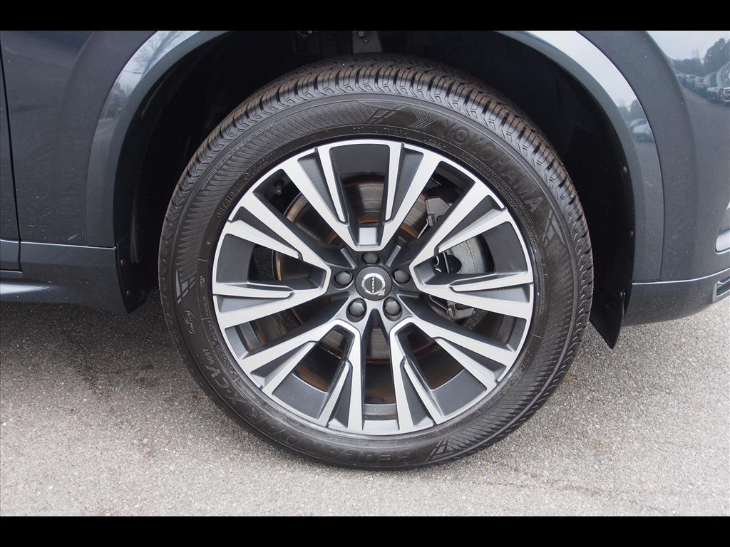 2021 Volvo XC90 T5 Momentum