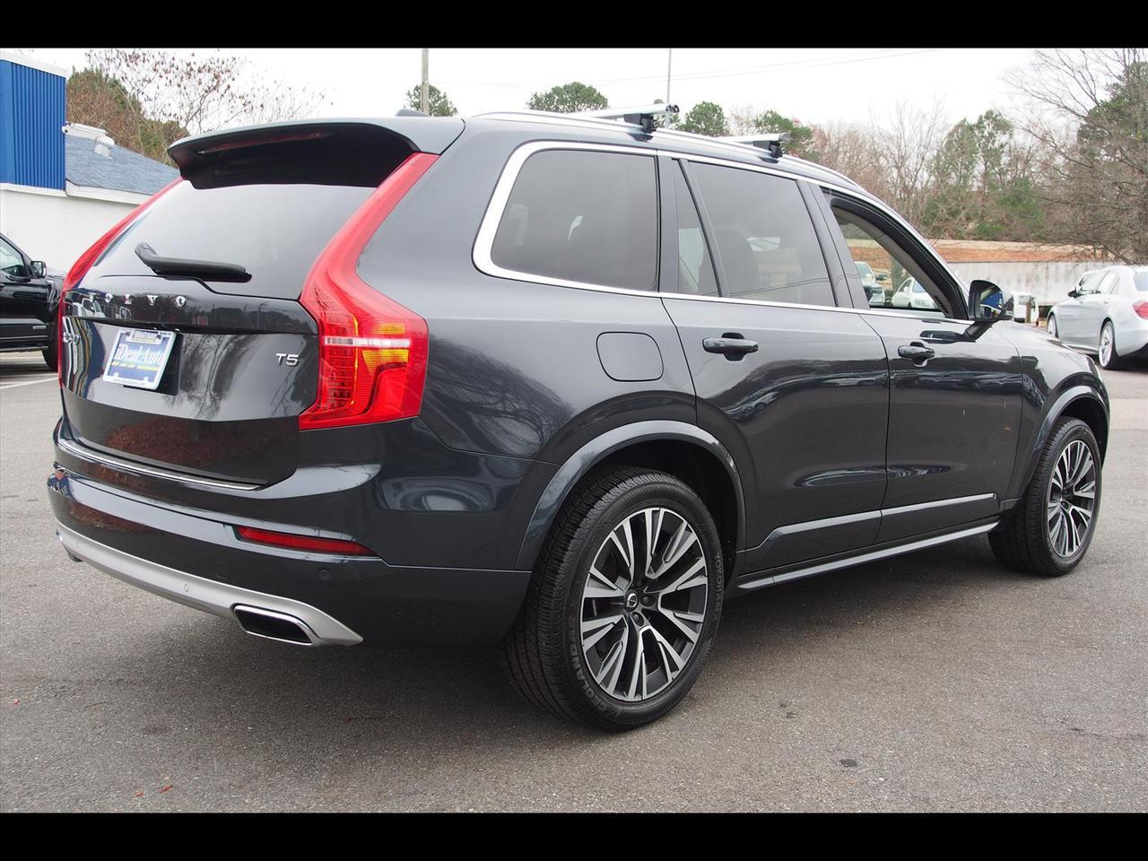 2021 Volvo XC90 T5 Momentum