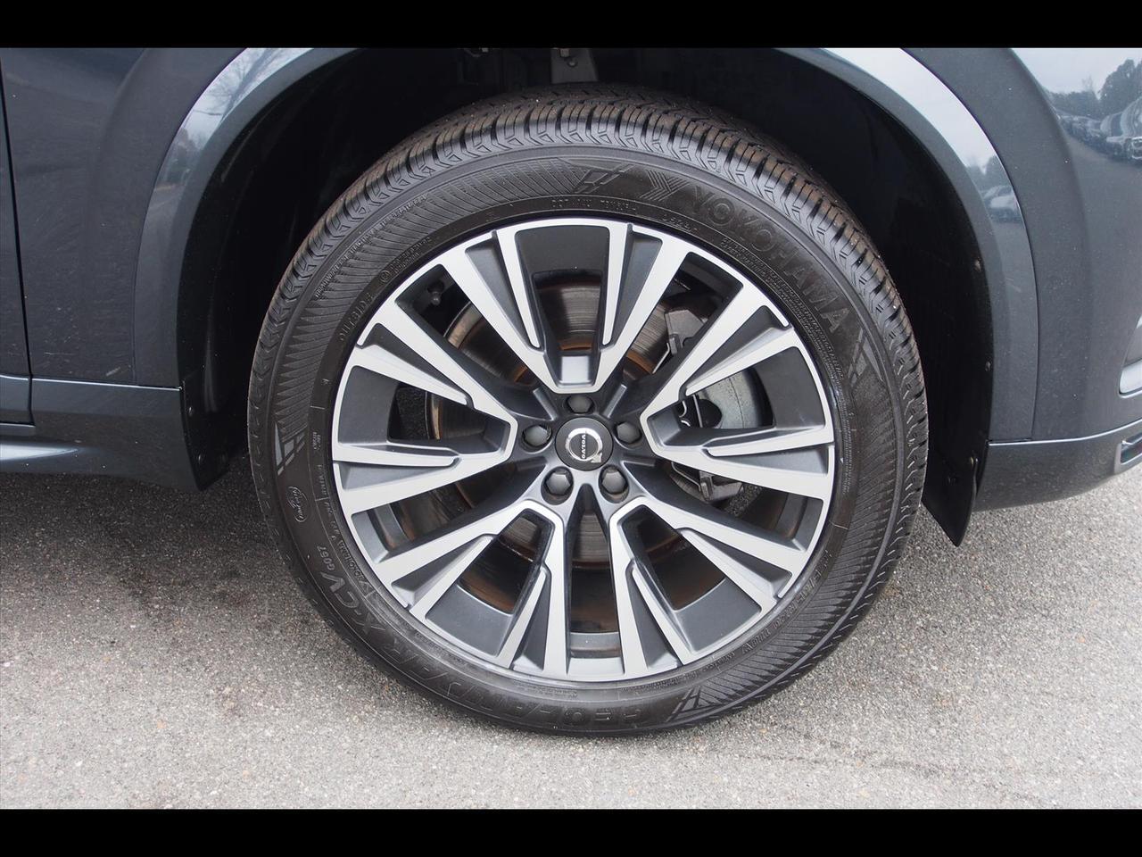 2021 Volvo XC90 T5 Momentum