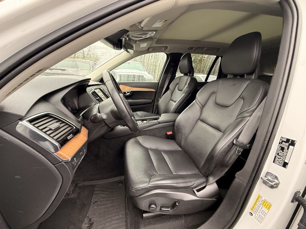 2021 Volvo XC90 T5 Momentum Beaverton OR