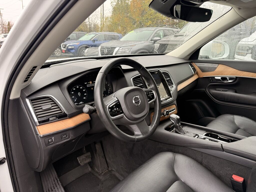 2021 Volvo XC90 T5 Momentum Beaverton OR