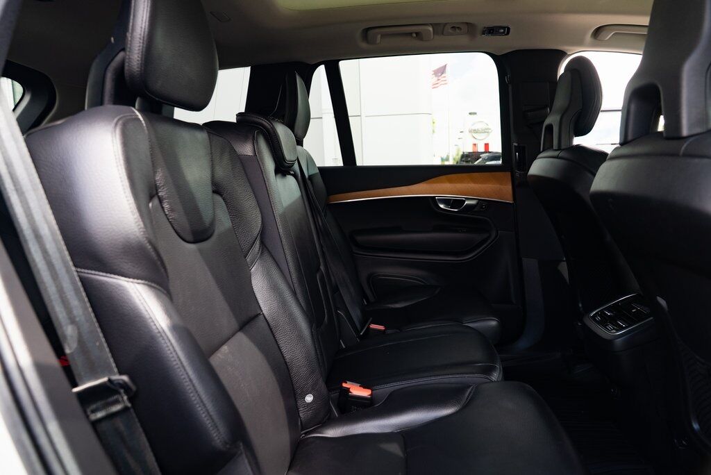 2021 Volvo XC90 T5 Momentum Beaverton OR