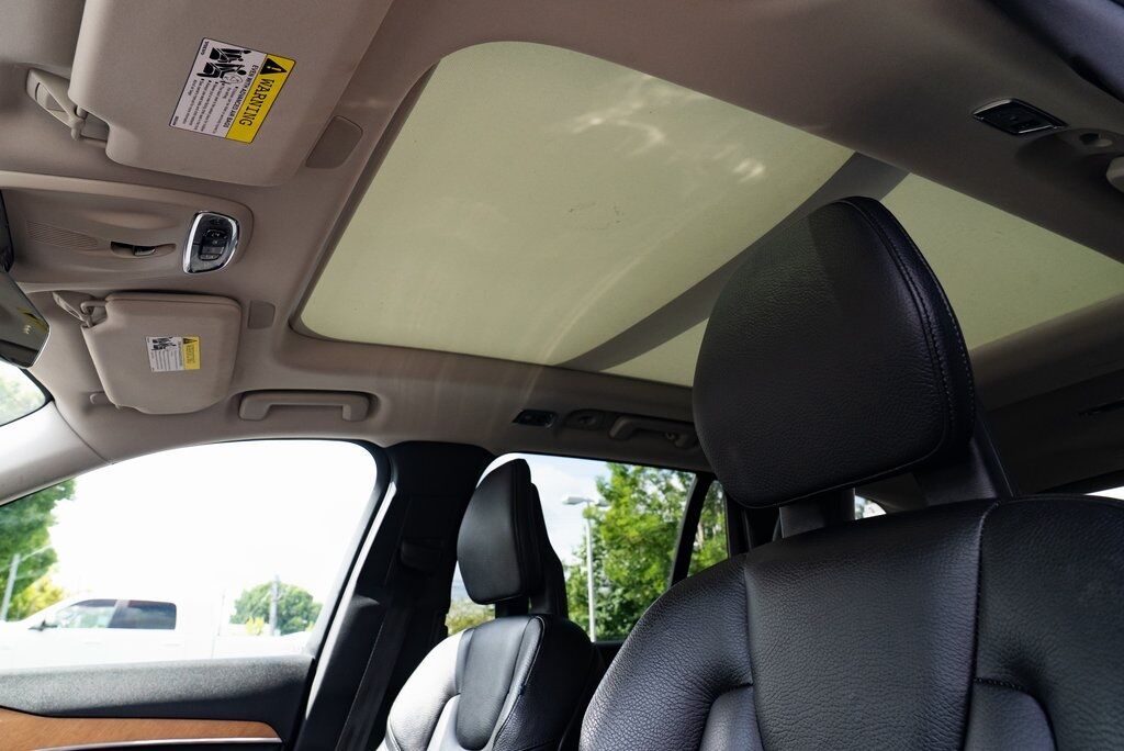 2021 Volvo XC90 T5 Momentum Beaverton OR