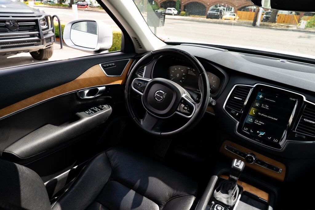 2021 Volvo XC90 T5 Momentum Beaverton OR