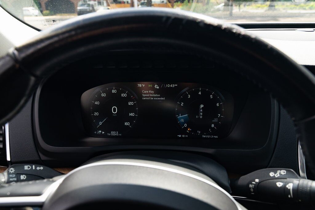 2021 Volvo XC90 T5 Momentum Beaverton OR