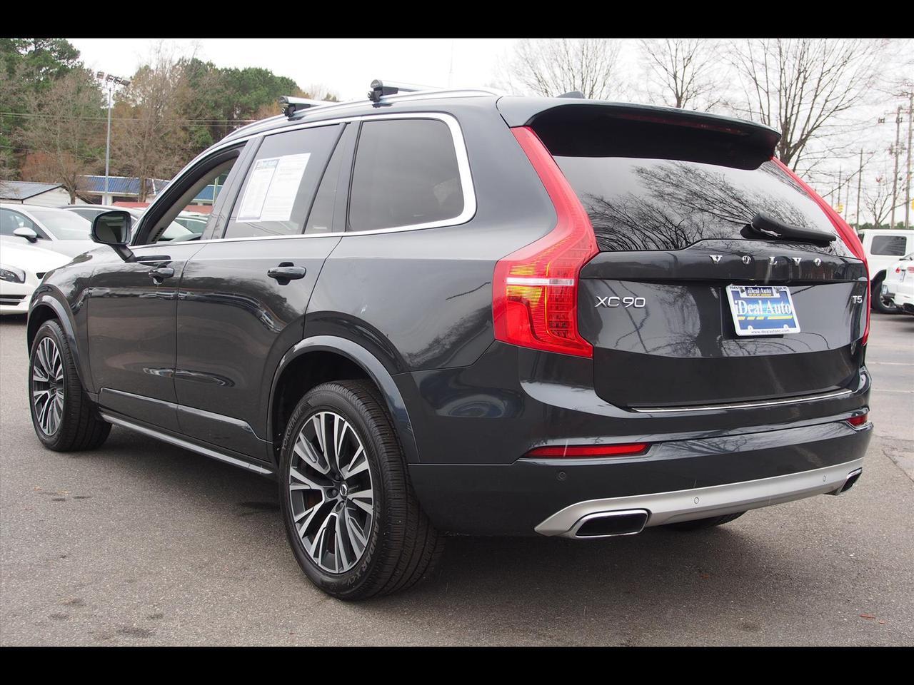 2021 Volvo XC90 T5 Momentum