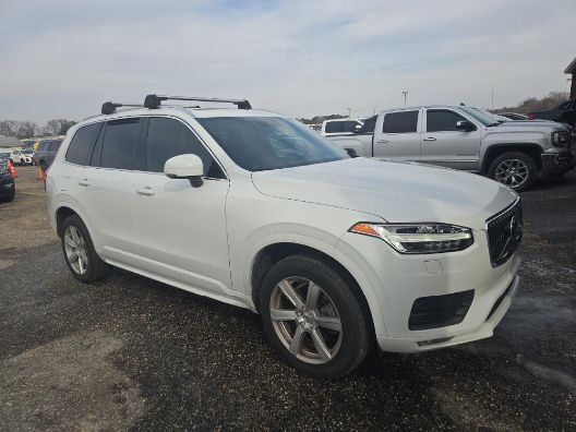 2021 Volvo XC90 T6 Momentum 7 Passenger