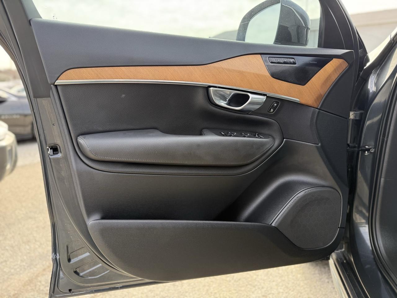 2021 Volvo XC90 T6 Momentum Crestwood KY