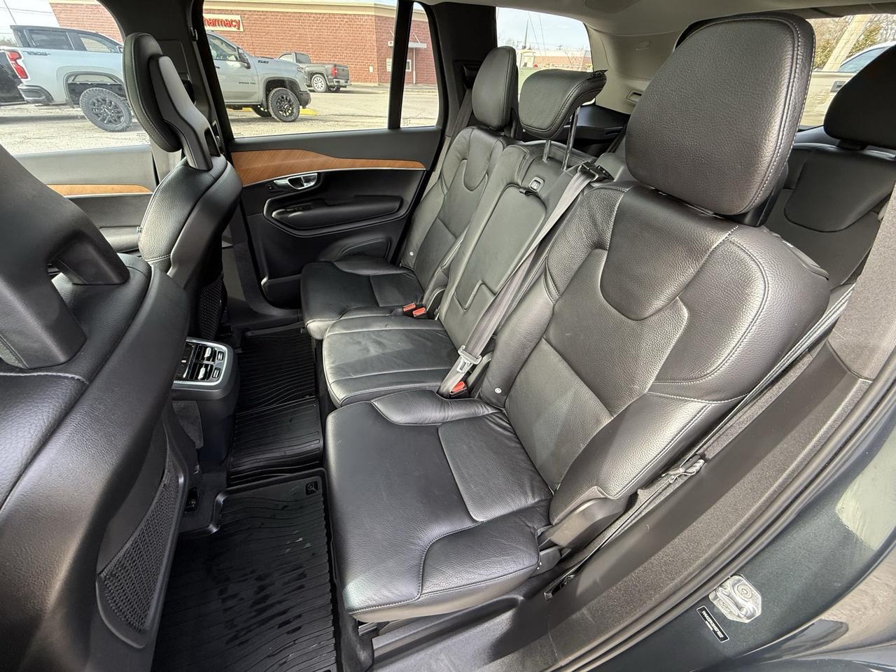 2021 Volvo XC90 T6 Momentum Crestwood KY