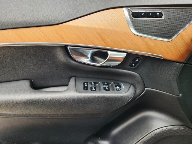 2021 Volvo XC90 T6 Momentum Grapevine TX