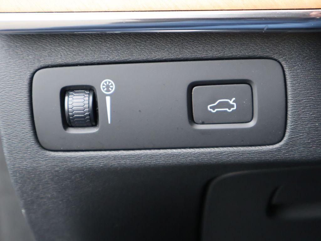 2021 Volvo XC90 T6 Momentum San Clemente CA