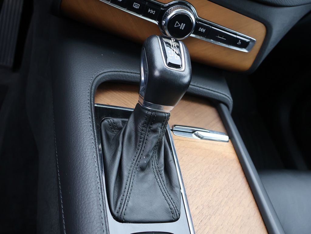 2021 Volvo XC90 T6 Momentum San Clemente CA