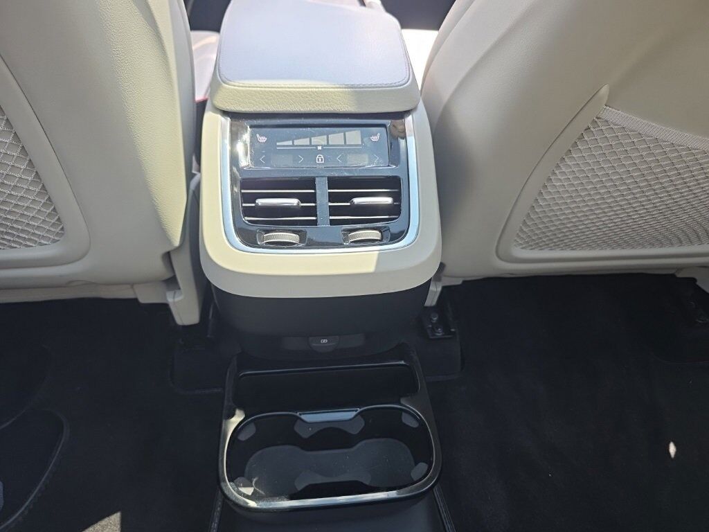 2021 Volvo XC90 T6 Momentum Hunt Valley MD