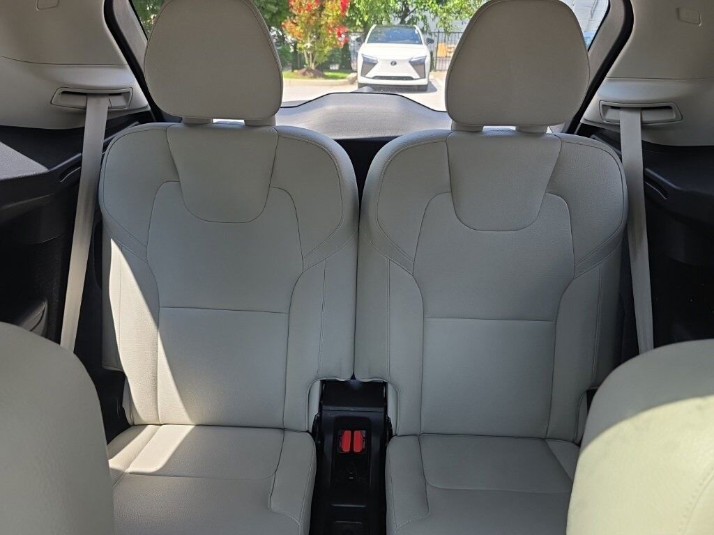 2021 Volvo XC90 T6 Momentum Hunt Valley MD