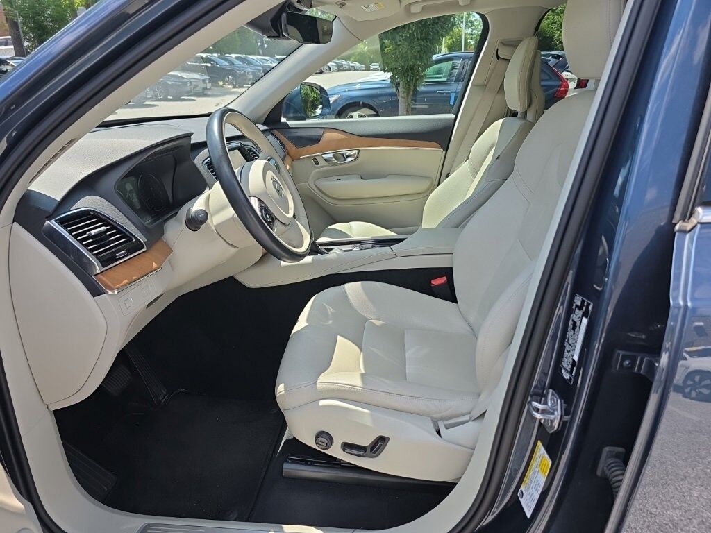 2021 Volvo XC90 T6 Momentum Hunt Valley MD