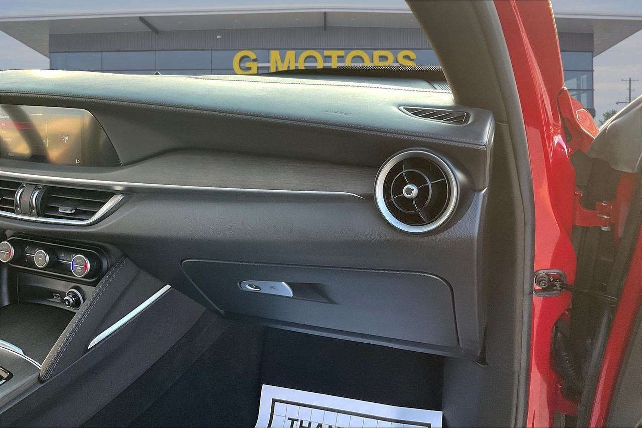 2022 ALFA ROMEO STELVIO TI Houston TX