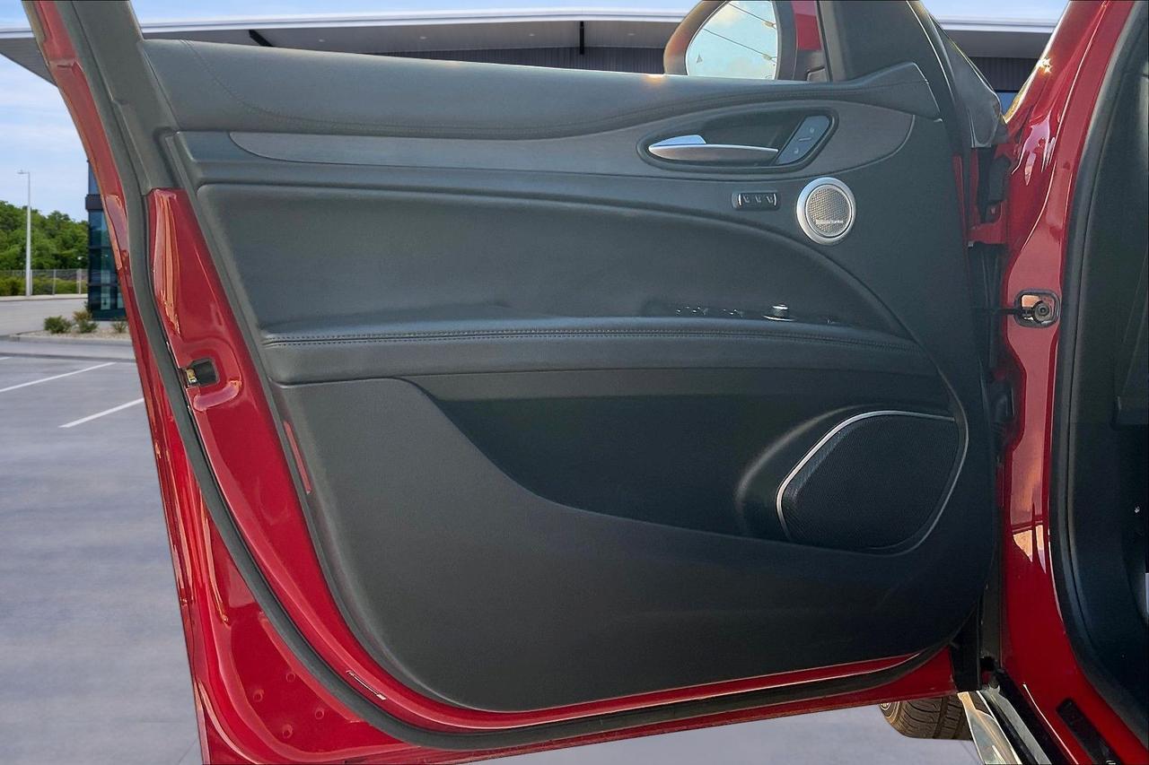 2022 ALFA ROMEO STELVIO TI Houston TX